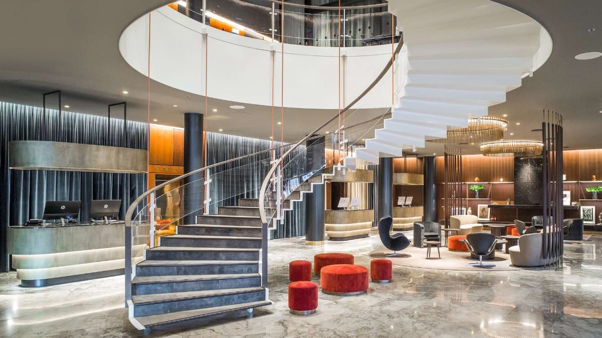 Lobby im Radisson Collection Royal Hotel