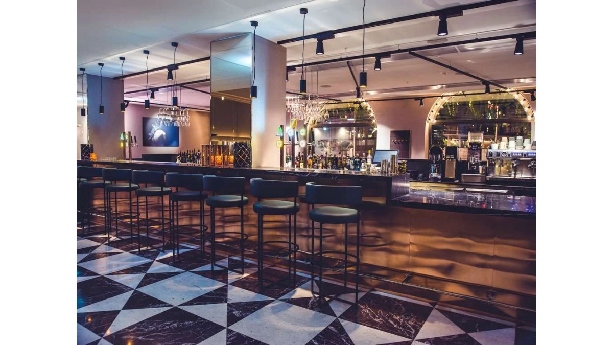 Bar at Radisson Collection Strand Hotel