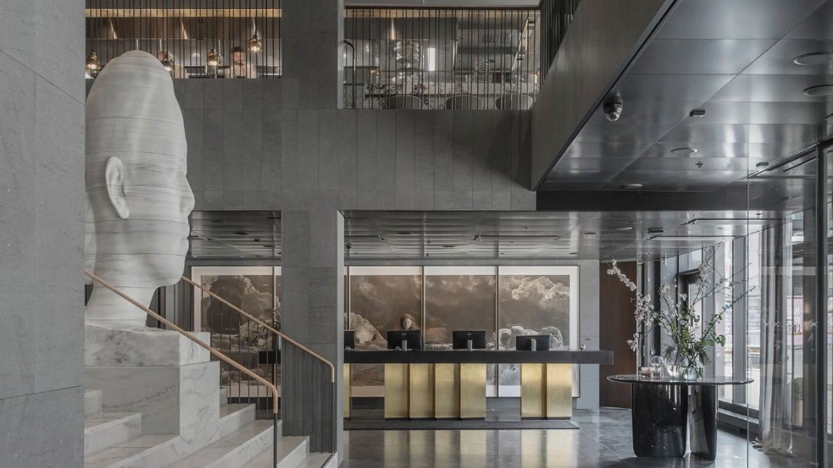 Lobby hotel At Six
