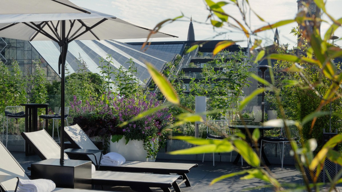 Outdoor swimming pool at Nimb Hotel