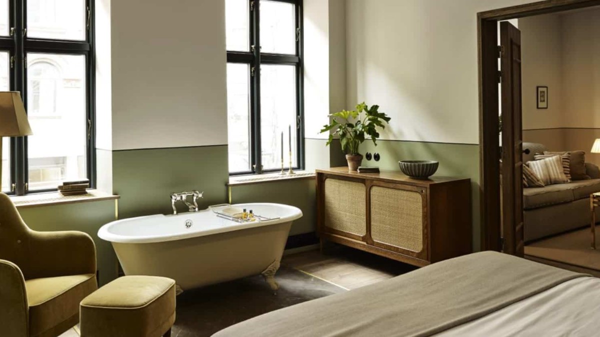 Room at Hotel Sanders