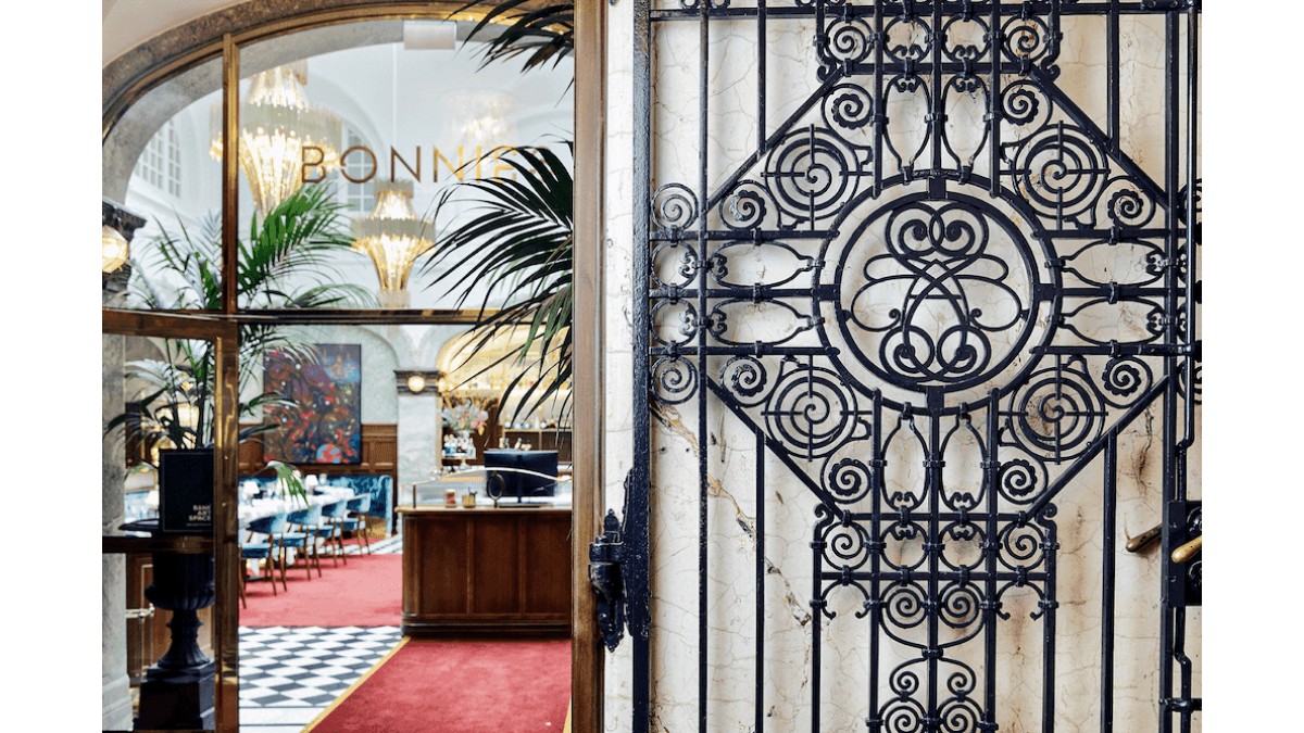 Lobby at Hotel Bank