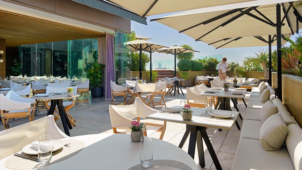 Rooftop bar at The One Barcelona GL