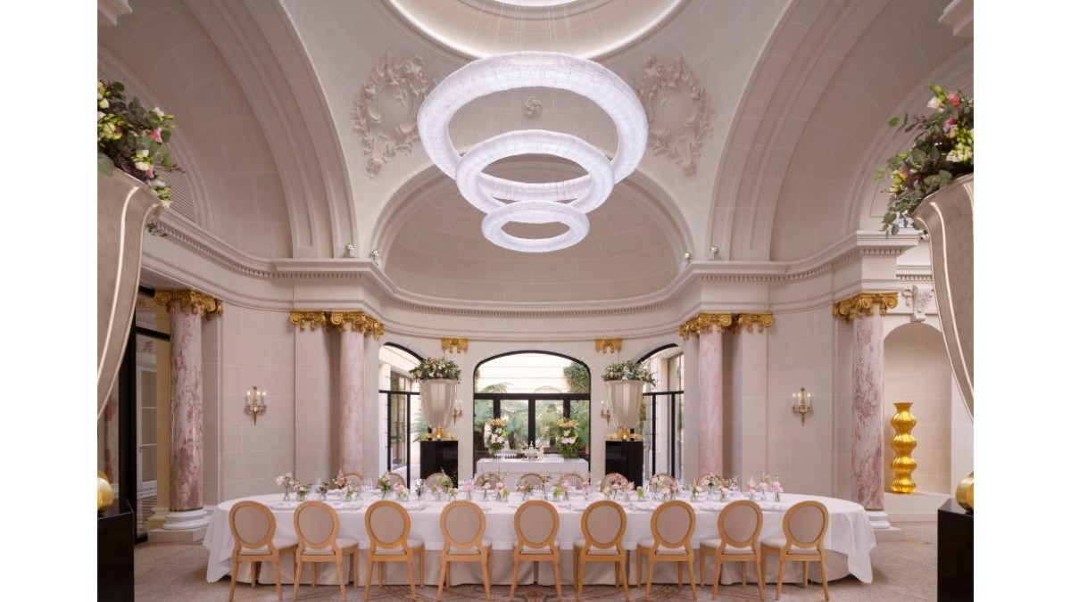 Restaurant at The Peninsula Paris