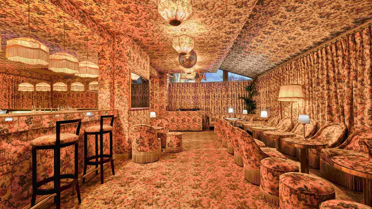 Bar at Hotel Barrière Fouquet's Paris