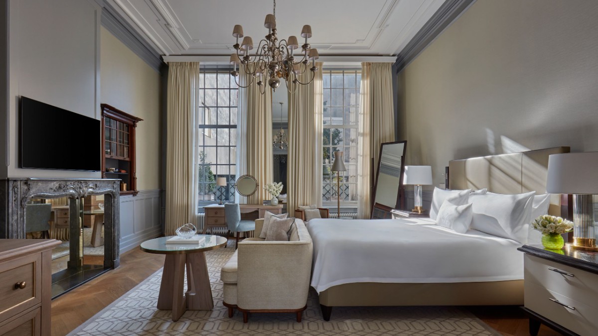 Bed room at Hotel Waldorf Astoria Amsterdam
