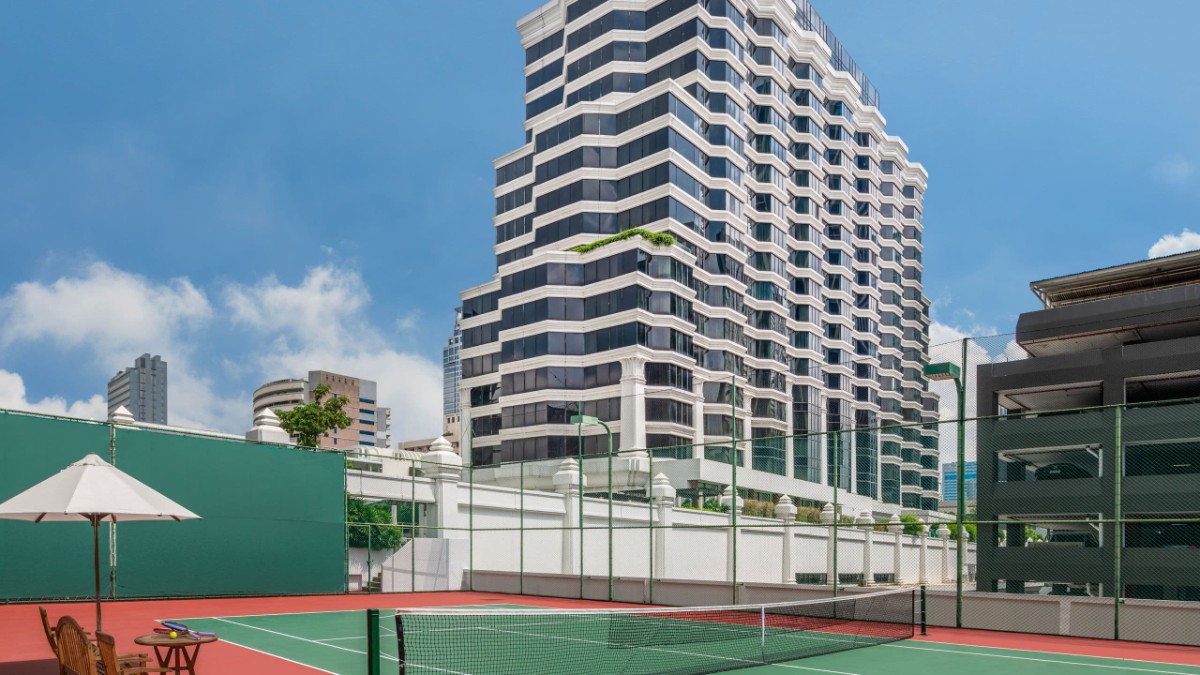 Tennis court at Grand Hyatt Erawan Bangkok