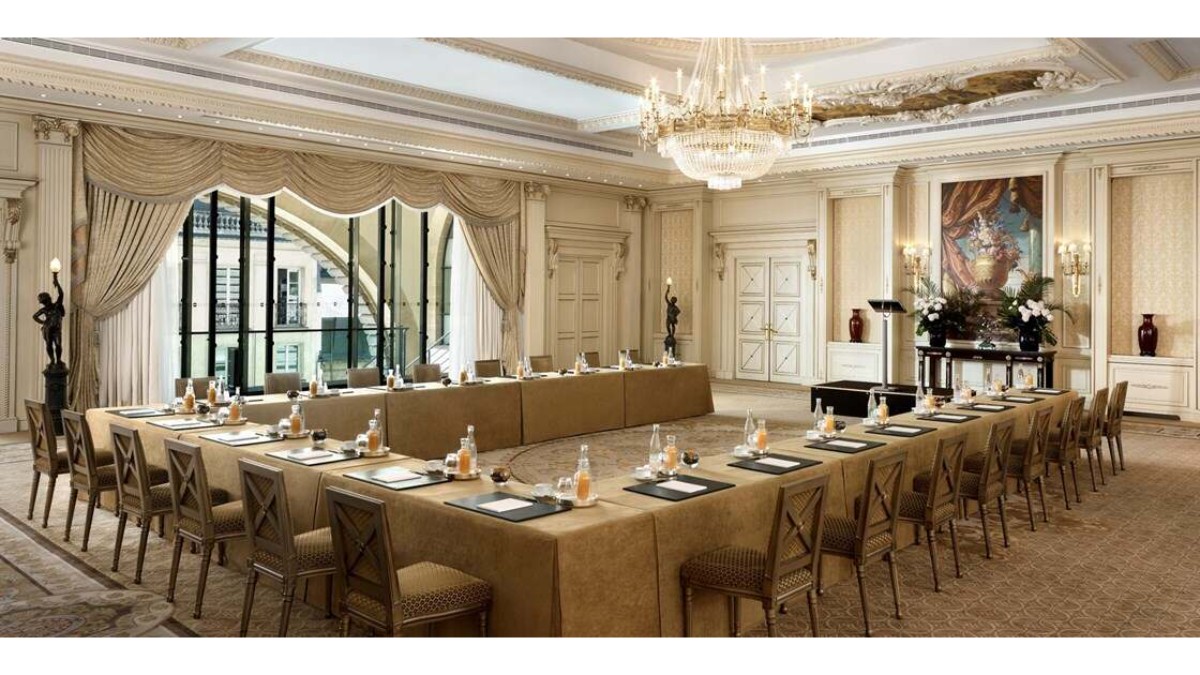 Conference room at Shangri-La Paris