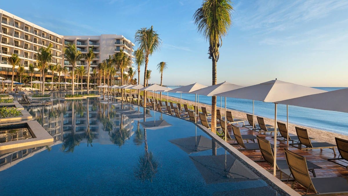 Pool im Hilton Cancun, an All-Inclusive Resort