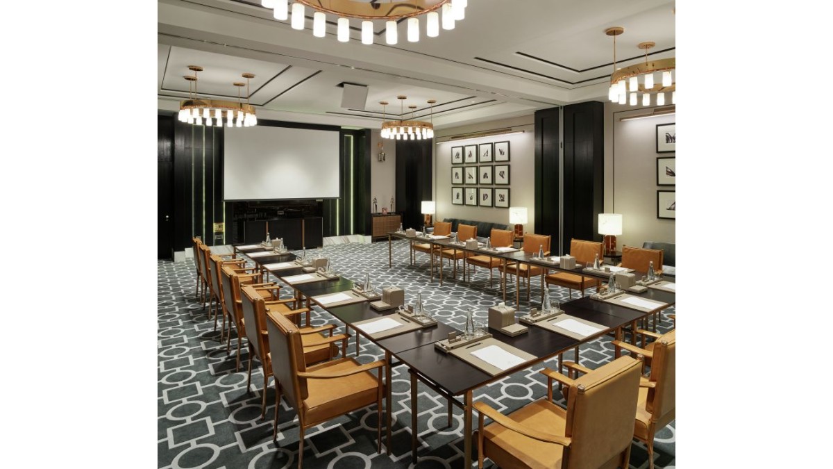 Conference room at Waldorf Astoria Dubai International Financial Centre