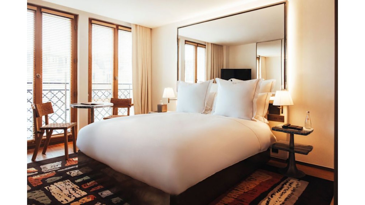 Bedroom at SAX Paris, LXR Hotels & Resorts