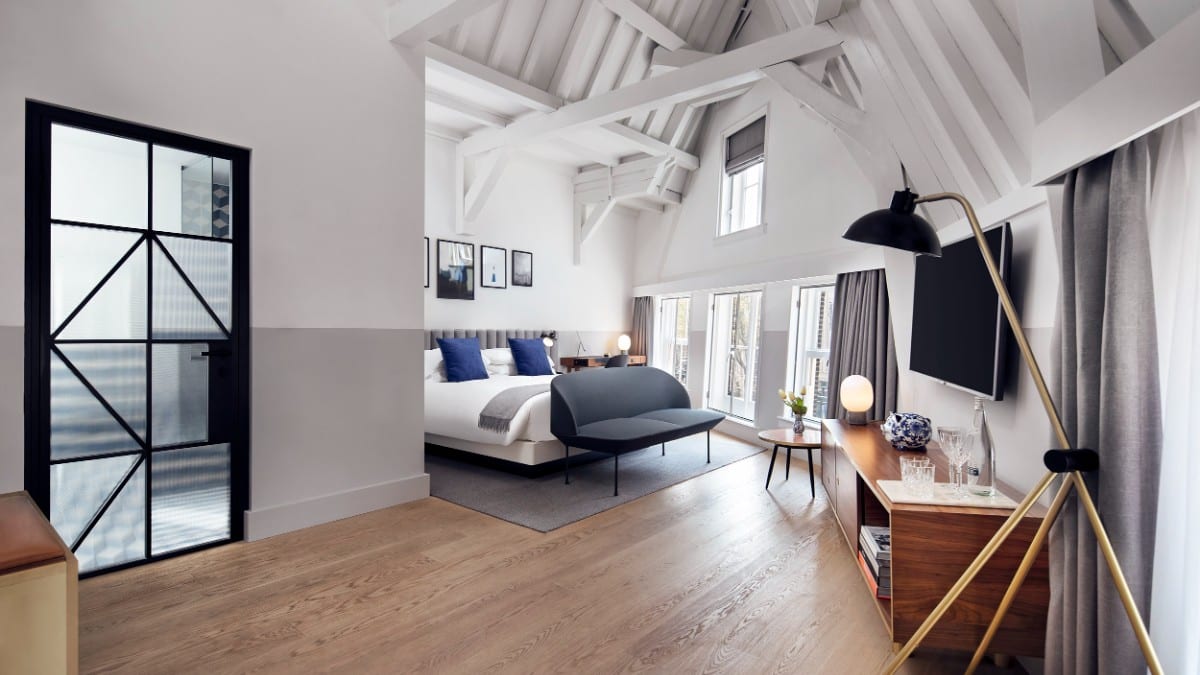 Schlafzimmer im Hotel Kimpton de Witt Amsterdam