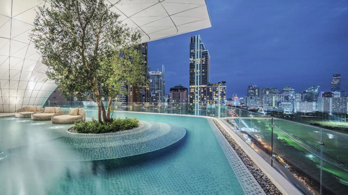 Pool im Waldorf Astoria Bangkok