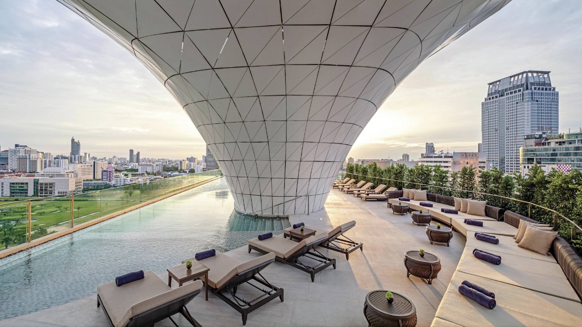 Pool at Waldorf Astoria Bangkok