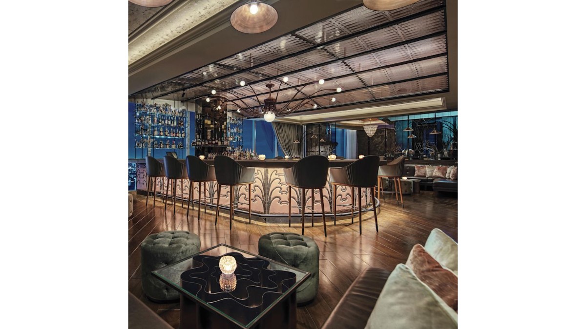 Bar at Waldorf Astoria Bangkok