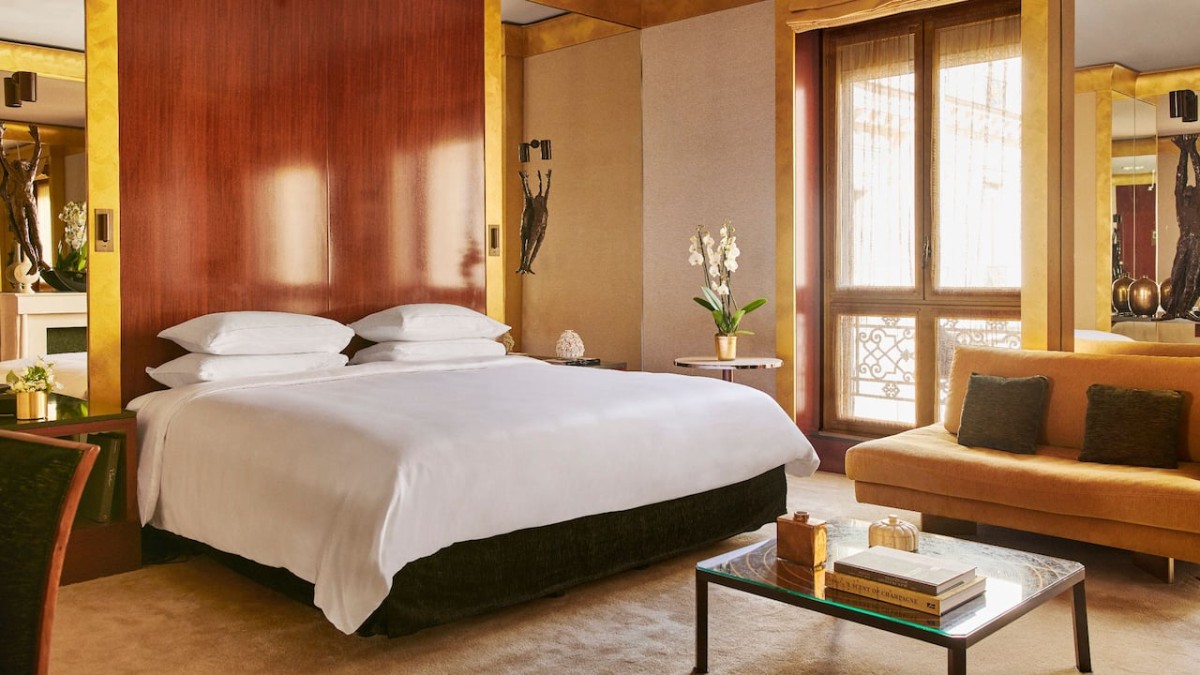 Bedroom at Park Hyatt Paris Vendome