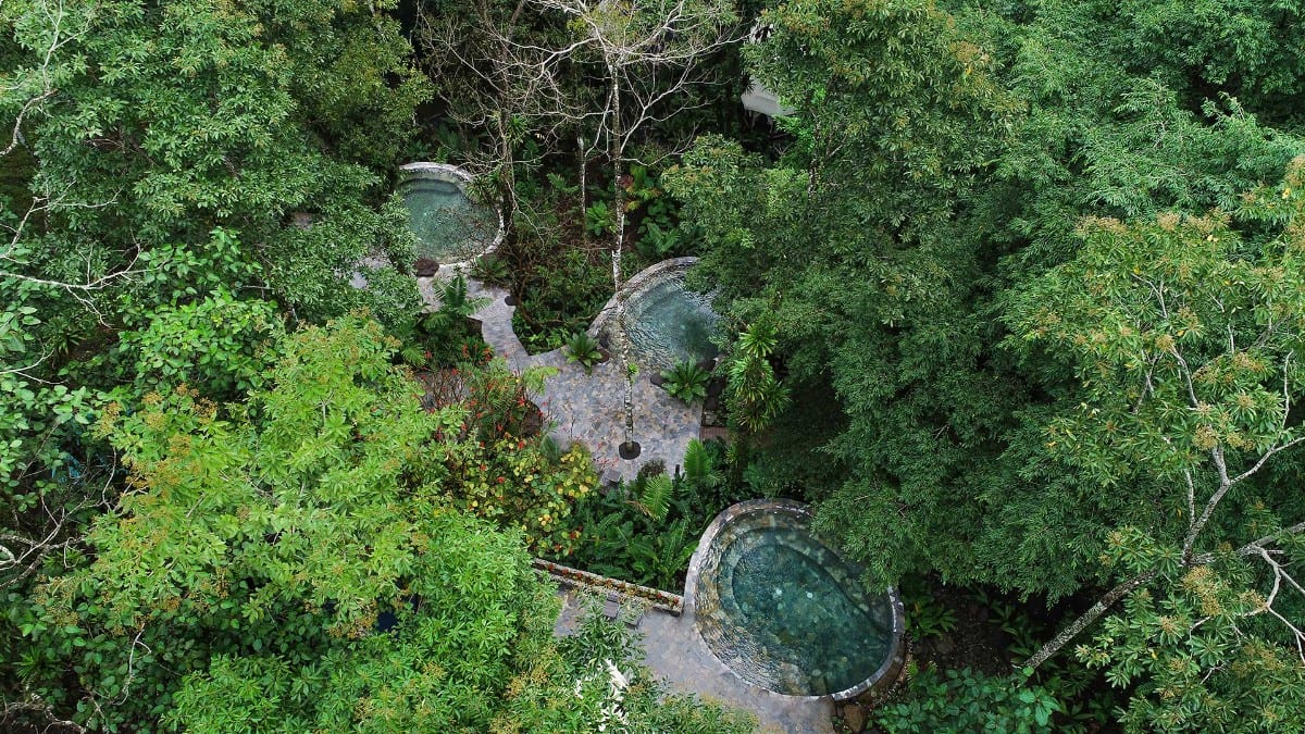 Aussichtsbereiche in den Nayara Gardens