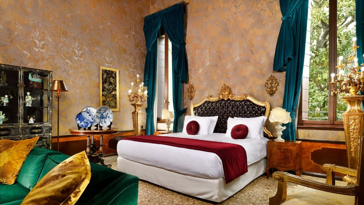 Bedroom at Palazzo Venart Luxury Hotel