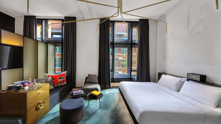W Amsterdam