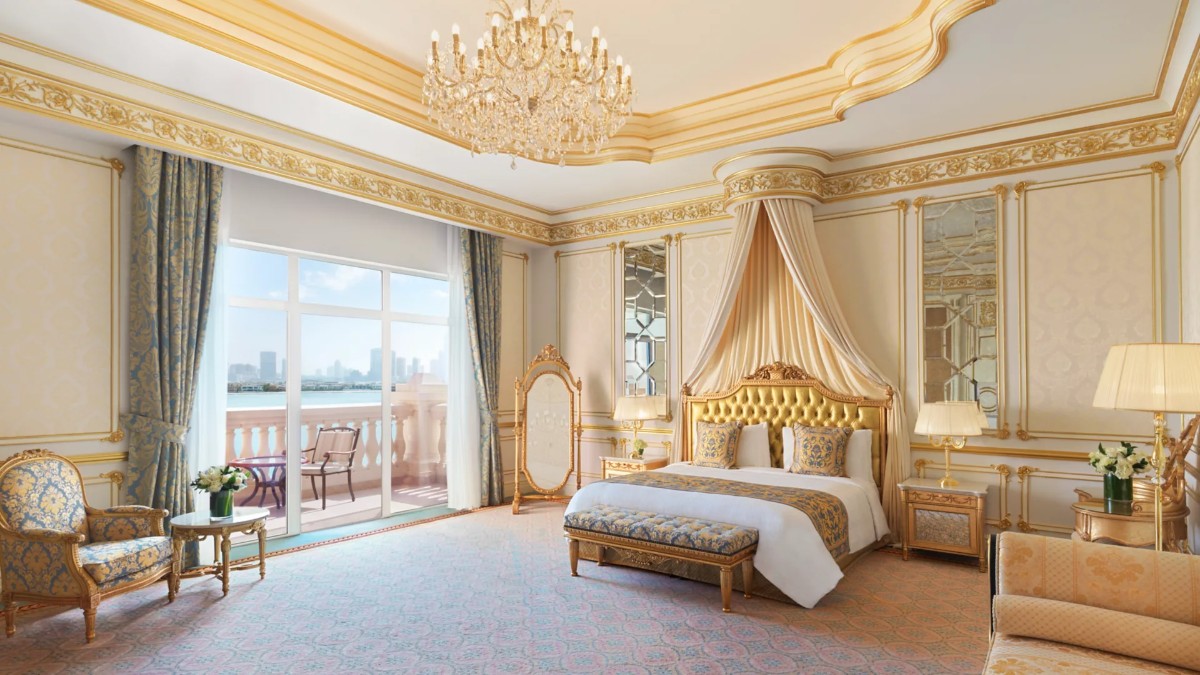 Bedroom at Raffles the Palm