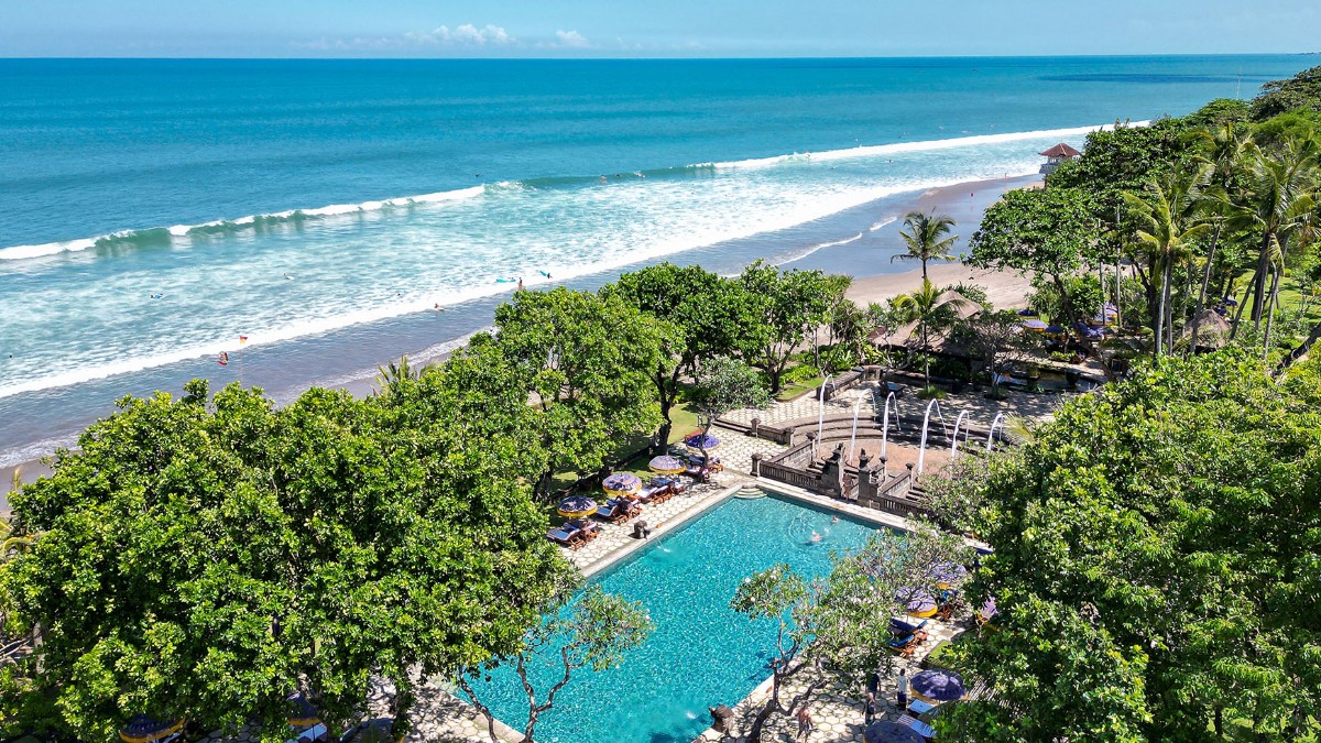 Out door swimming at The Oberoi Beach Resort, Bali