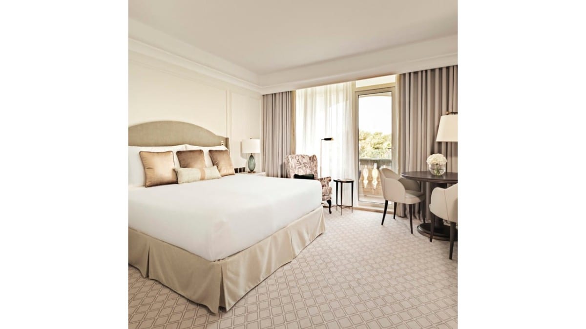 Schlafzimmer im Corinthia Palace Malta