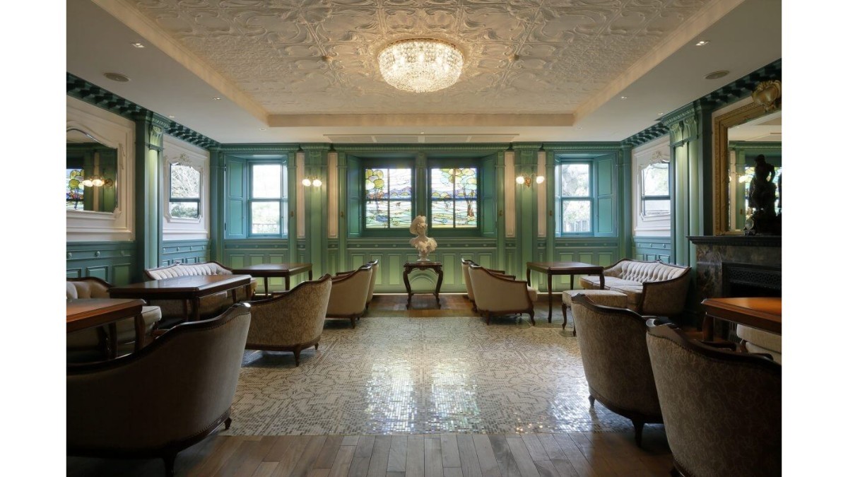 Restaurant at Hotel Chourakukan