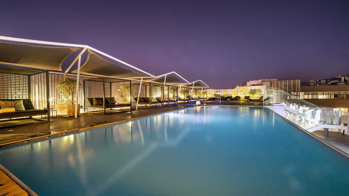 Pool im Epic Sana Lisboa Hotel