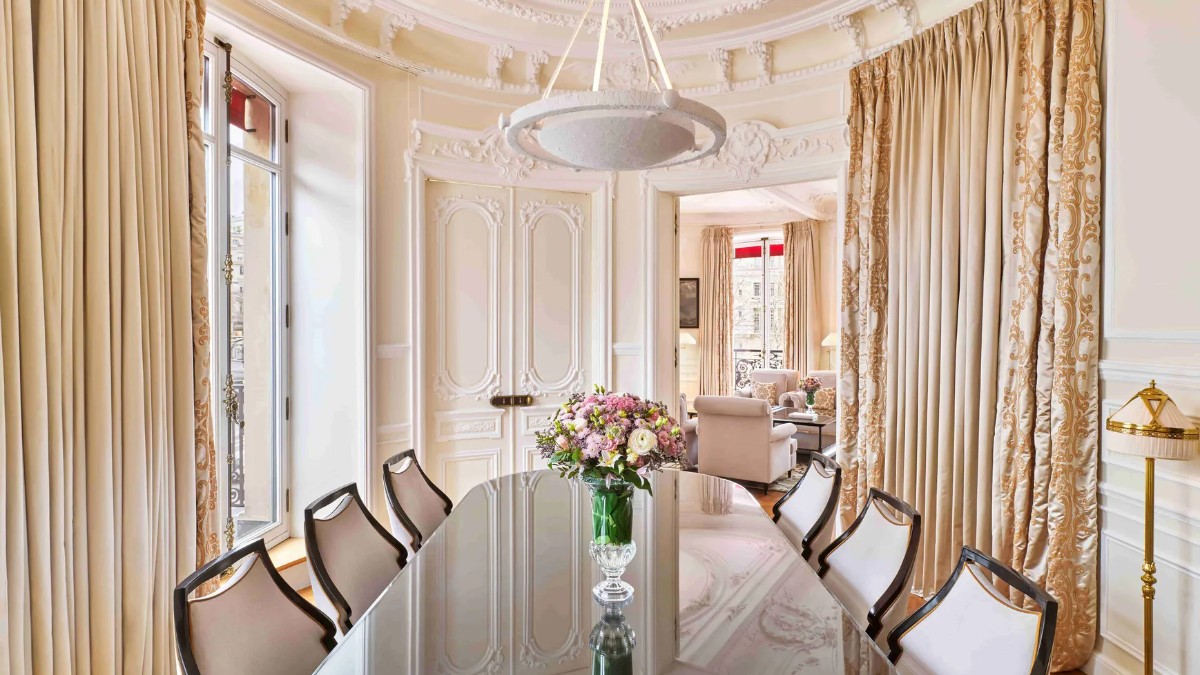 Conference room at Hotel Barrière Fouquet's Paris