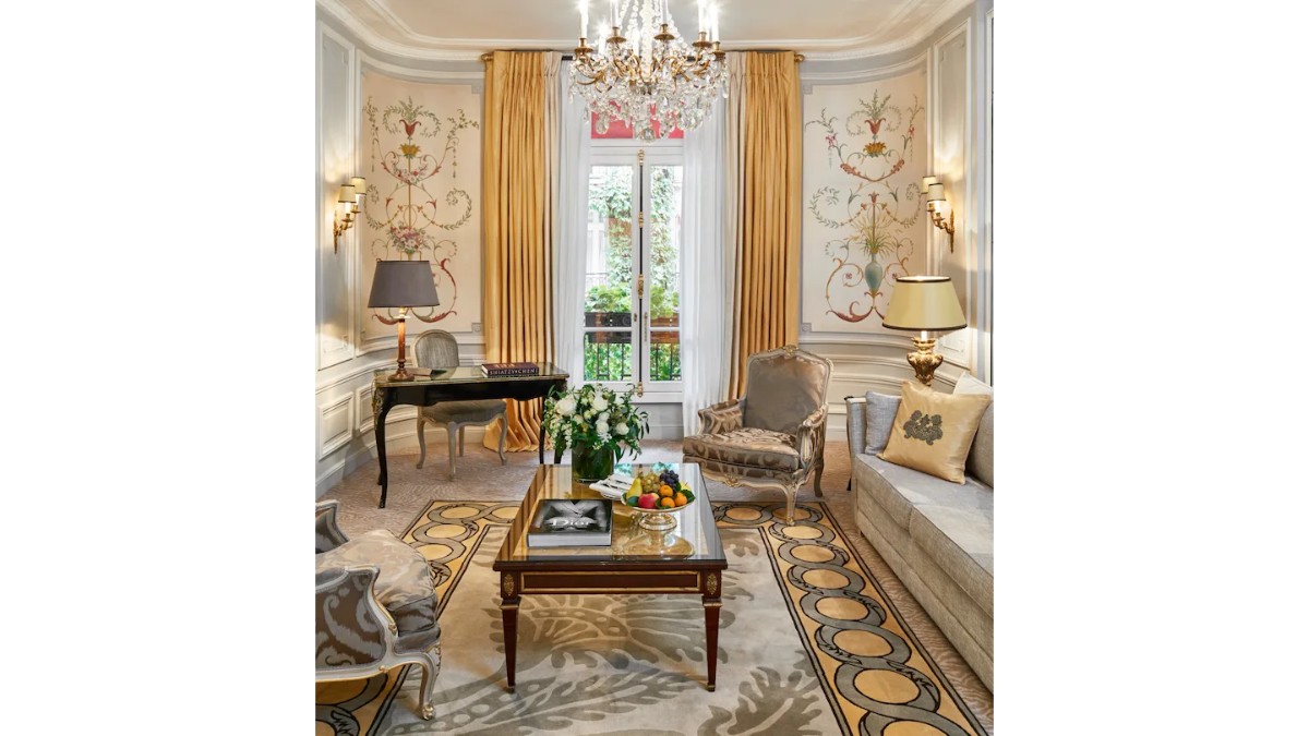 Room at Plaza Athénée Paris & Dior Spa