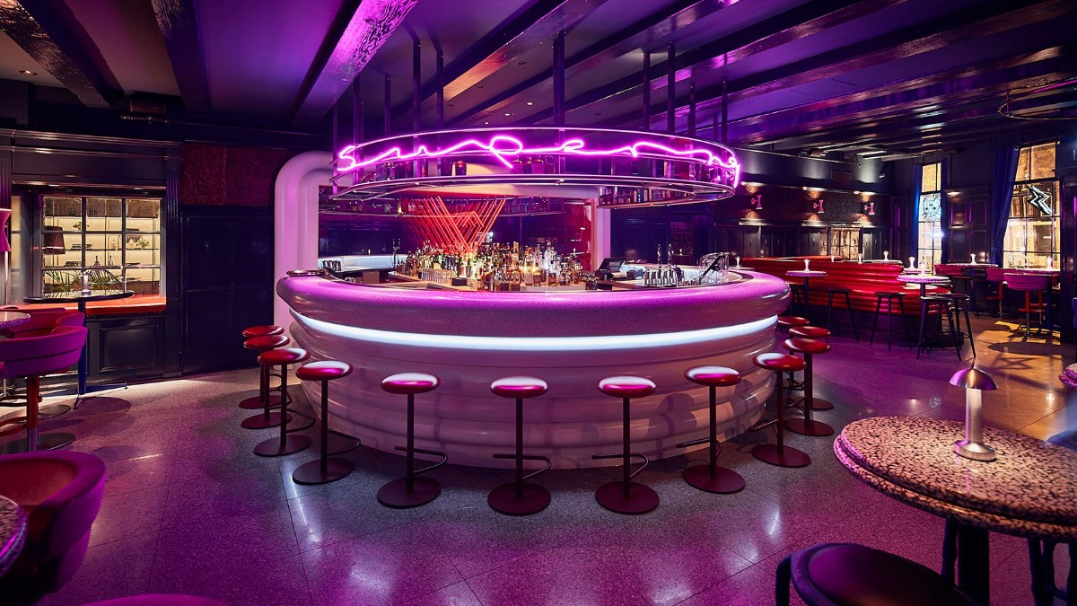 Bar at Hotel Kimpton de Witt Amsterdam
