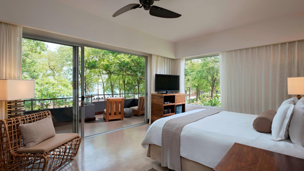 Bedroom at El Mangroove, Autograph Collection