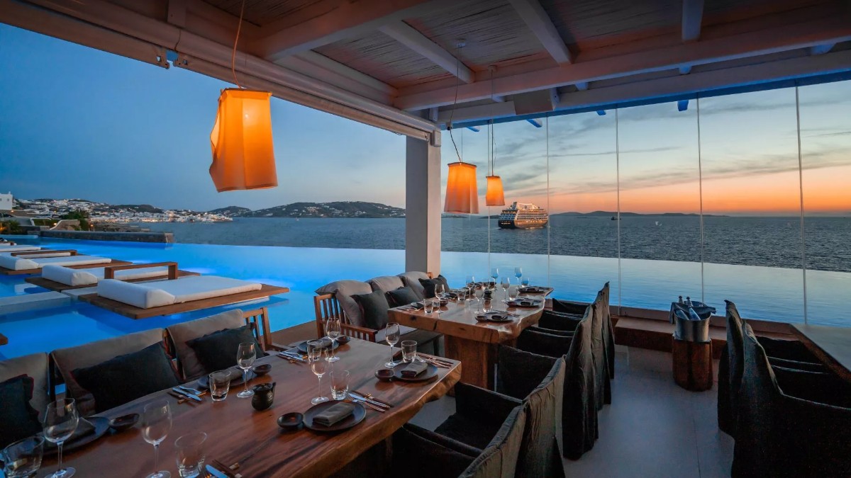 Restaurant at Cavo Tagoo Mykonos