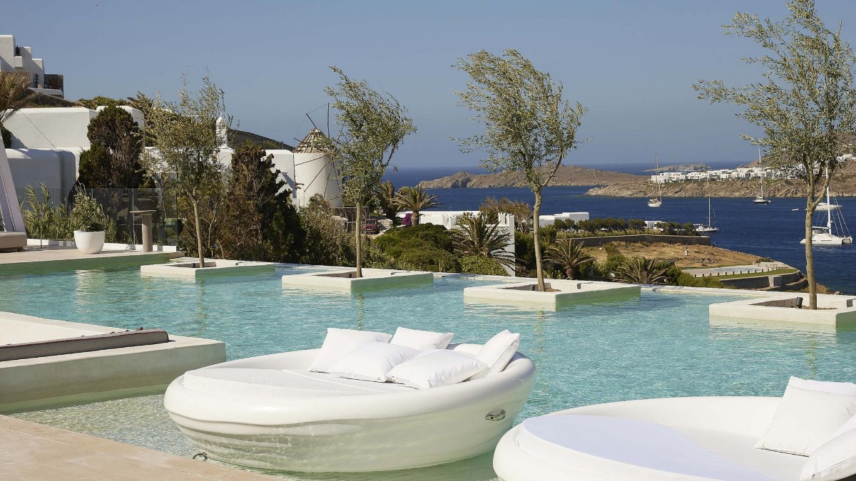 Pool at Once in Mykonos - Designed for Adults