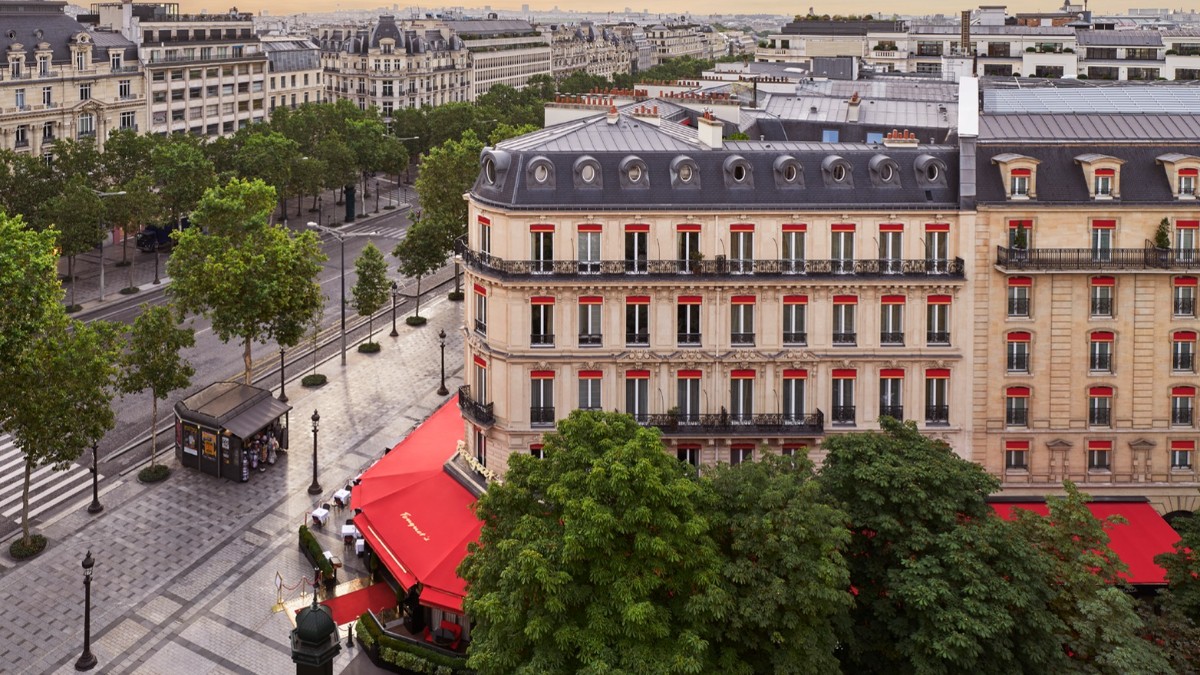 View areas at Hotel Barrière Fouquet's Paris