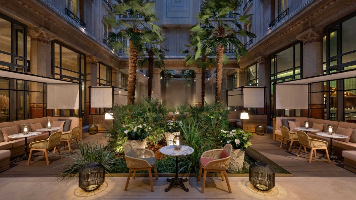 Bar im Prince de Galles, a Luxury Collection Hotel, Paris