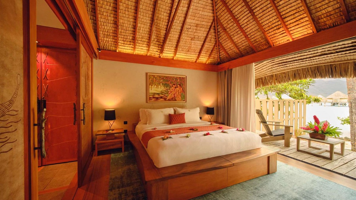 Bedroom at Le Taha'a by Pearl Resorts