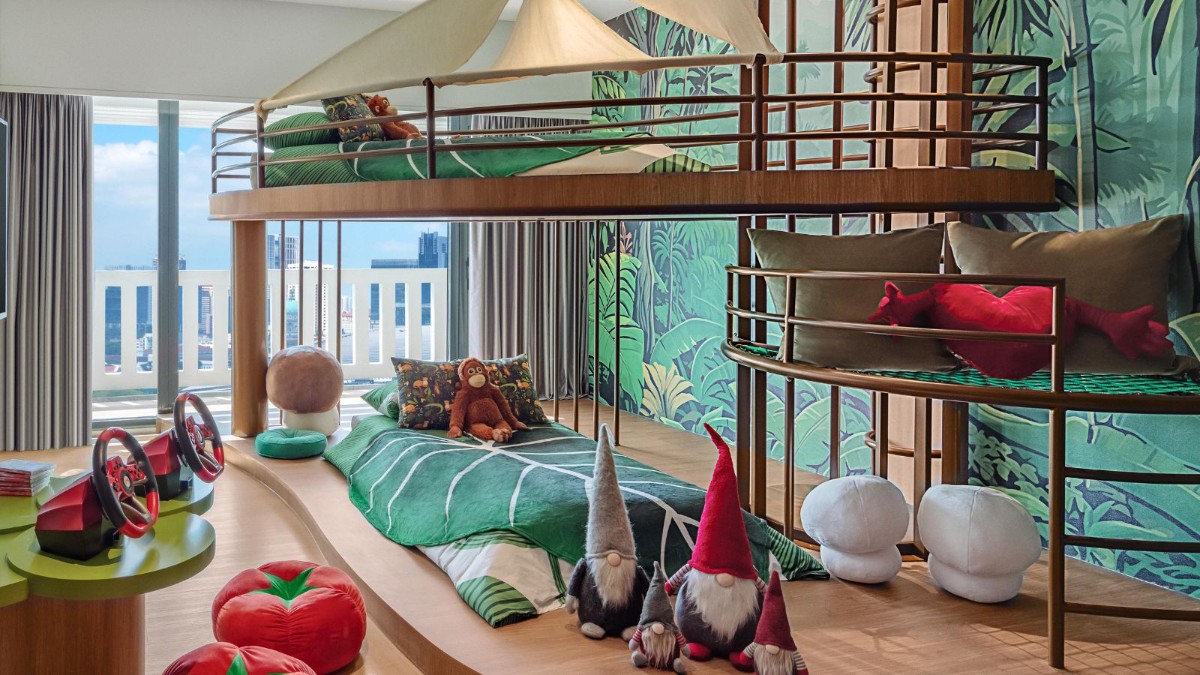 Bedroom at PARKROYAL COLLECTION Marina Bay
