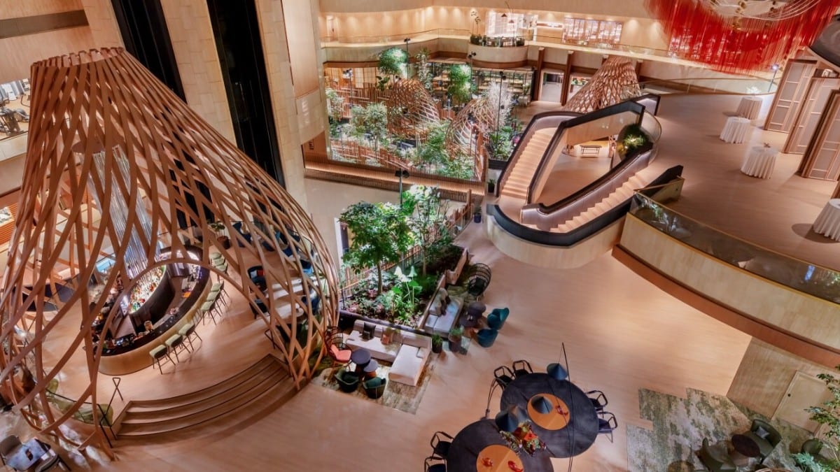 Lobby at Hotel PARKROYAL COLLECTION Marina Bay