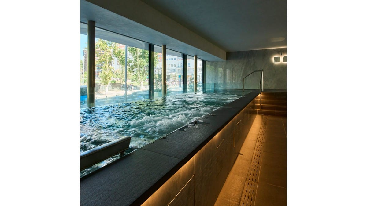 Pool im VP Plaza España Design