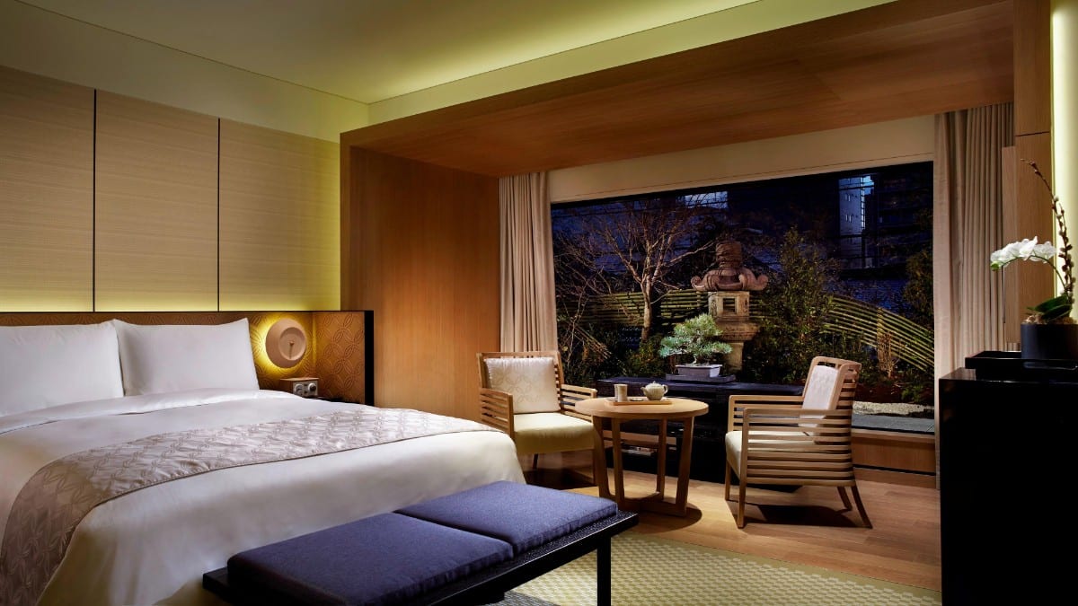 Schlafzimmer im The Ritz-Carlton, Kyoto