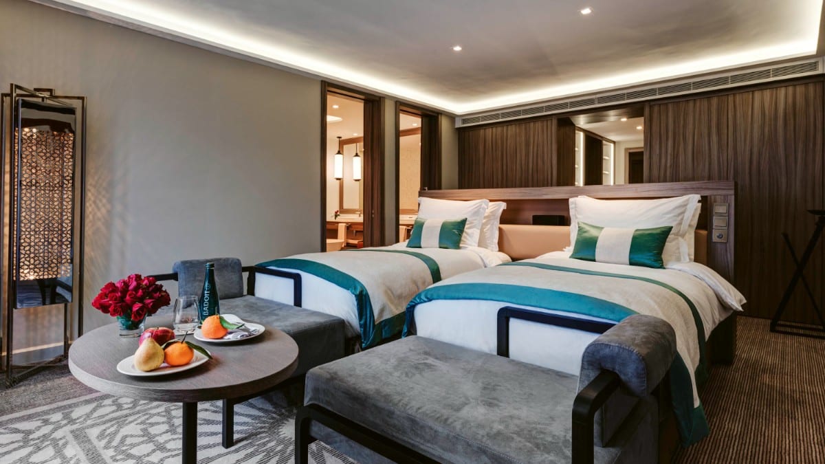 Schlafzimmer im Mövenpick Hotel Mansour Eddahbi Marrakech
