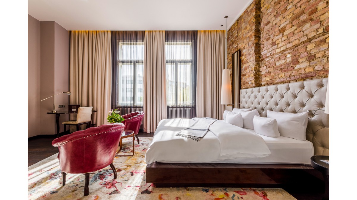Bedroom at Hotel Zoo Berlin
