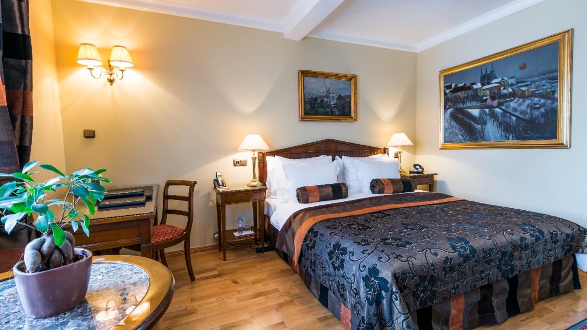 Bedroom at Golden Well