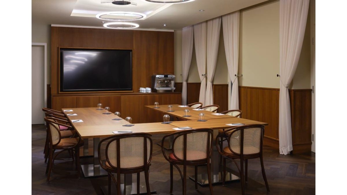 Konferenzraum im Roomers Berlin Steinplatz, Autograph Collection