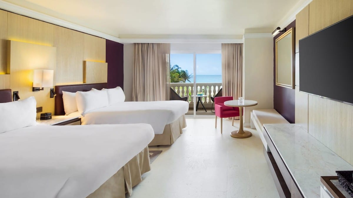 Schlafzimmer im Hyatt Ziva Rose Hall