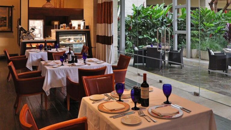 InterContinental Hotels Costa Rica at Multiplaza Mall