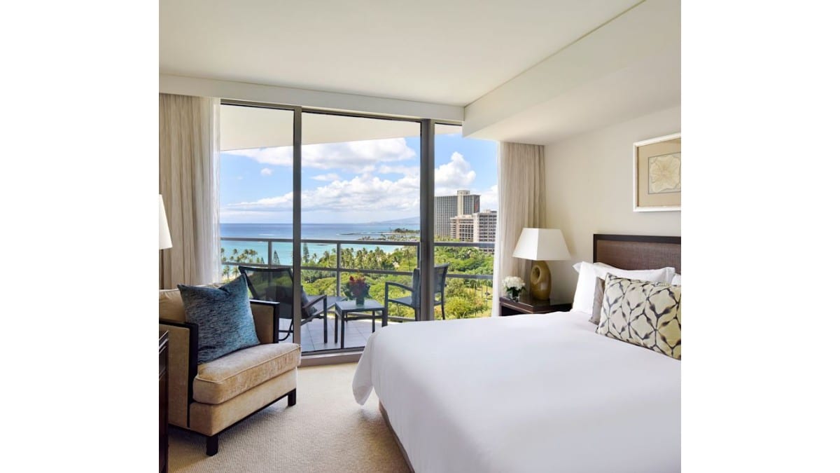 Schlafzimmer im Ka Laʻi Waikiki Beach, LXR Hotels & Resorts