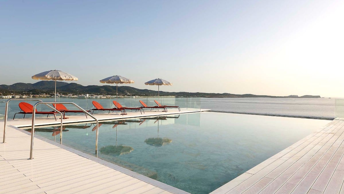 Pool im TRS Ibiza Hotel