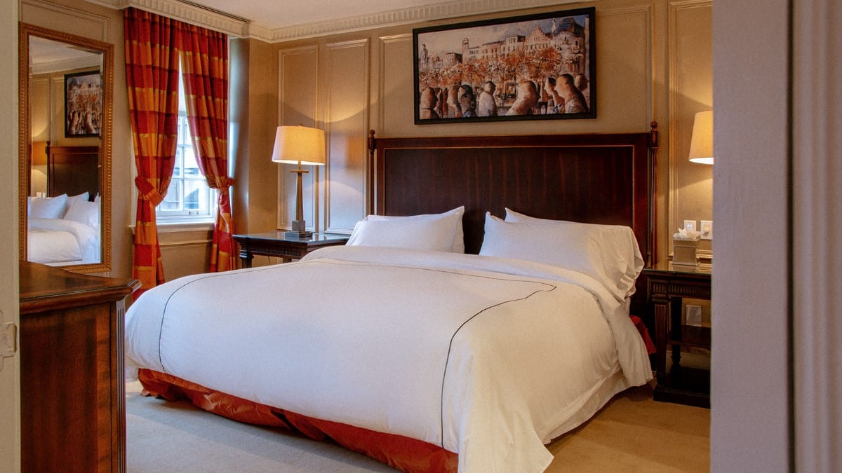 Bedroom at Kinh nghiệmKinh nghiệm Chief Growth Officer Chief Growth Officer Chief Growth Officer VelaCorp Group